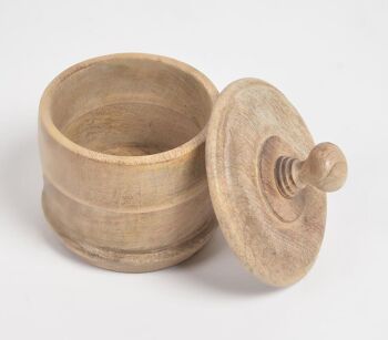 Pot rond en bois classique avec couvercle 2
