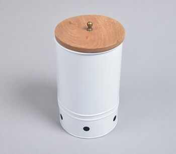 Boîte cylindrique nervurée en fer galvanisé blanc avec couvercle en bois 1