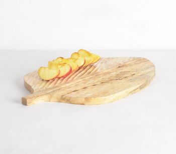 Planche à fromage en bois de manguier coupé en feuilles 2