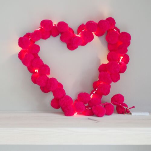 Giant Pom Pom Heart Light