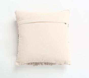 Housse de coussin en coton brodé et frangé 4