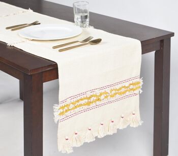 Chemin de table en coton tissé et touffeté à la main 1