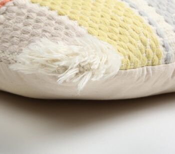 Housse de coussin pastel handloom avec accents de laine 3