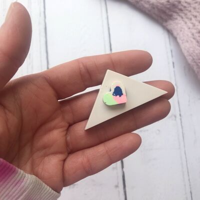 Marbled tie-dye jesmonite triangle brooch with hearts - mini