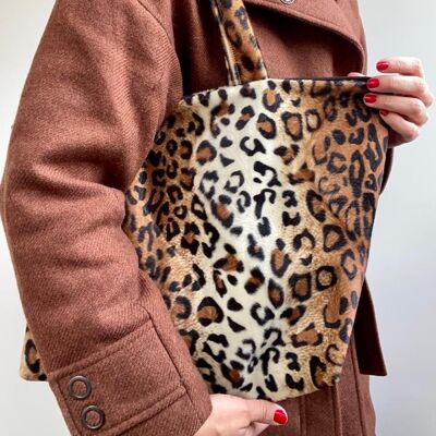 Leopard faux fur tote bag