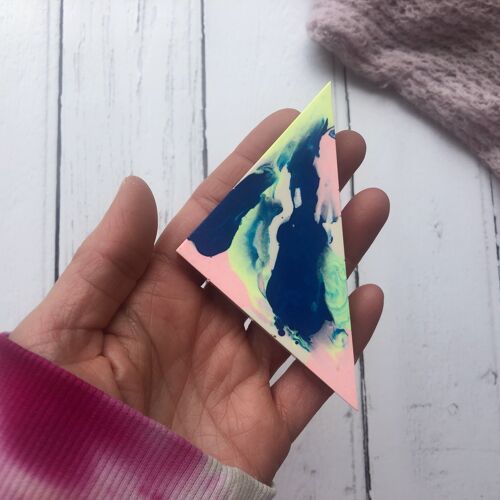 Jesmonite marbled triangle brooch - maxi