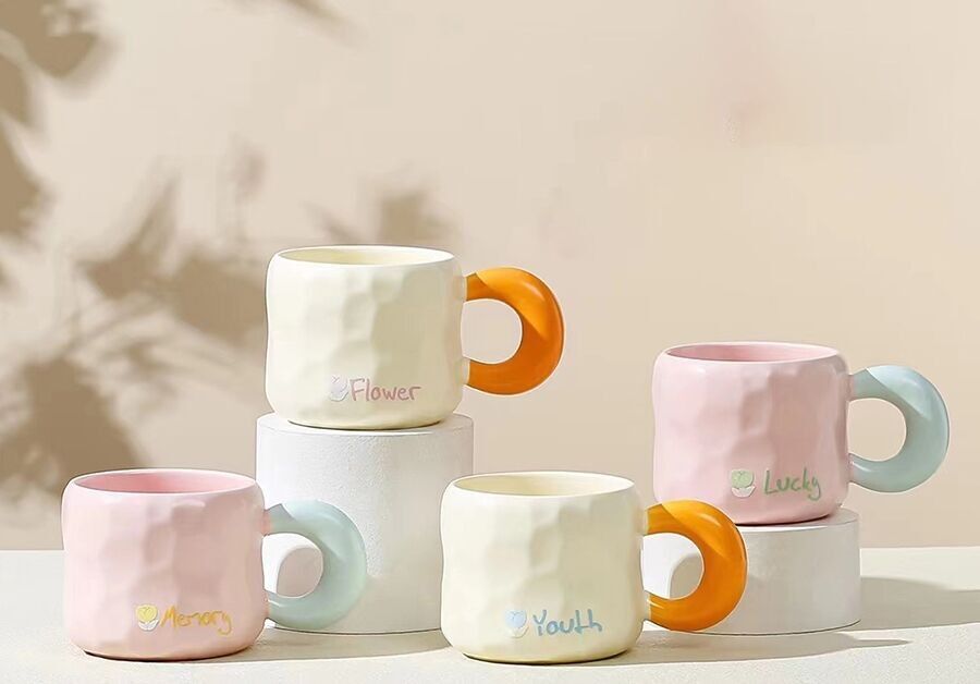 Taza de cerámica "MEMORY-FLOWER-YOUTH-LUCKY" en 4 colores pastel. LM-224