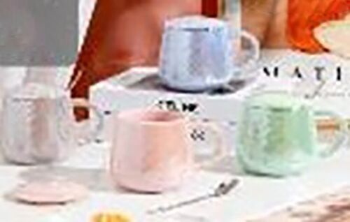 Ceramic mug with lid and spoon with an iridescent look in 4 colors. LM-228