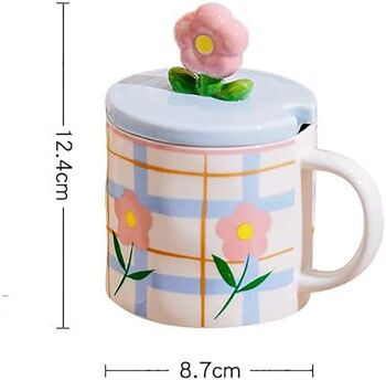 " Mug en céramique "DAISY" avec couvercle et cuillère décorés en 3 couleurs. Dimension : 8.7x12.4 cm Capacité : 350 ml LM-242 2