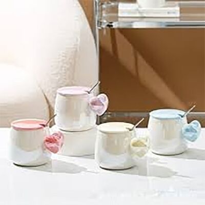 Ceramic mug with lid, spoon and original handle in 4 colors. LM-250