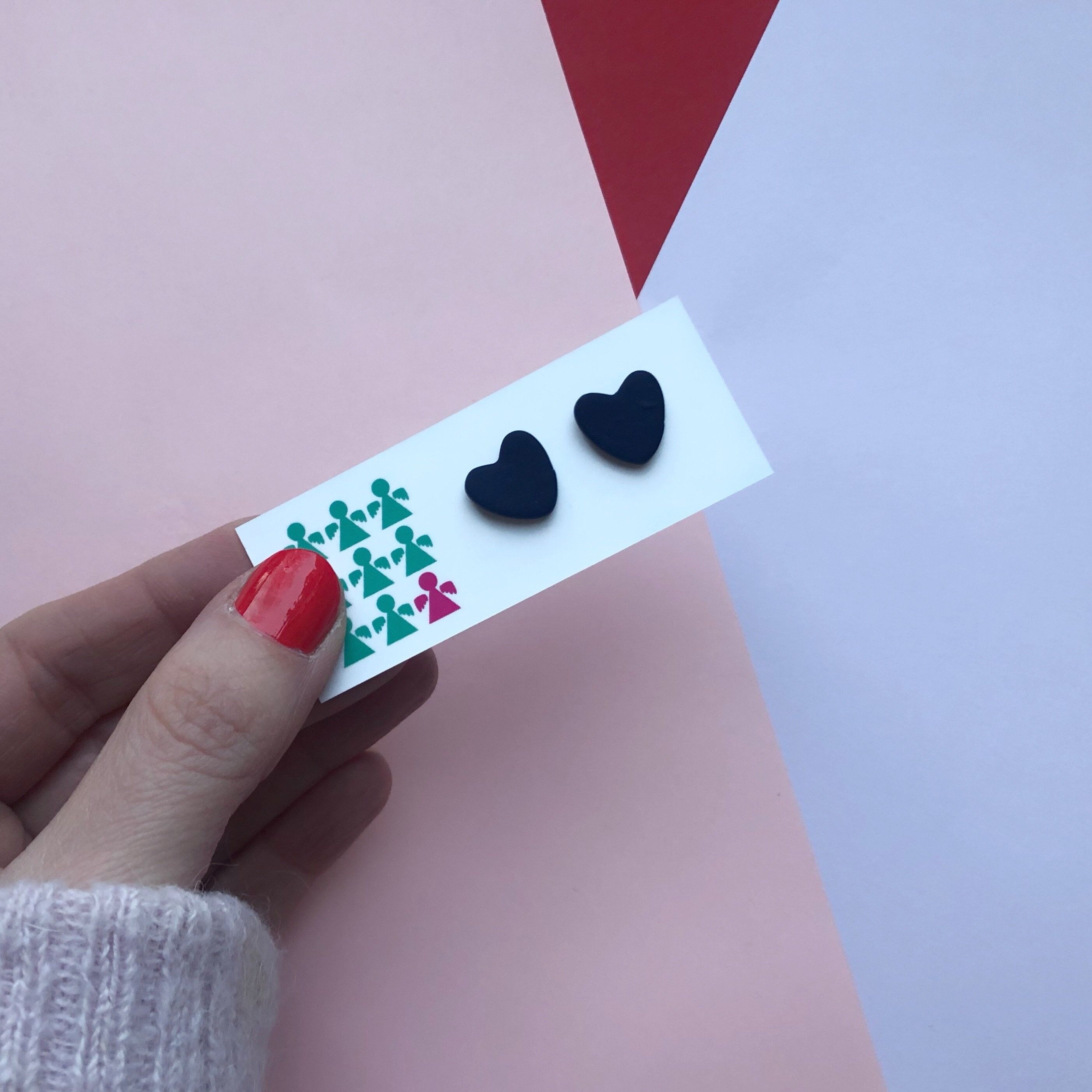 Orecchini a bottone con cuore di San Valentino blu navy