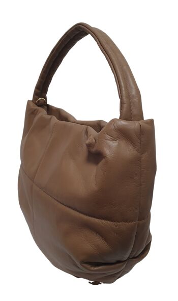 Sac en cuir matelassé couleur cognac 2