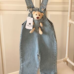 Salopette en denim, vêtements pour enfants