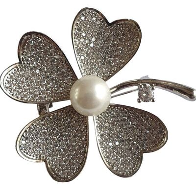 Flower brooch with zircons and central pearl