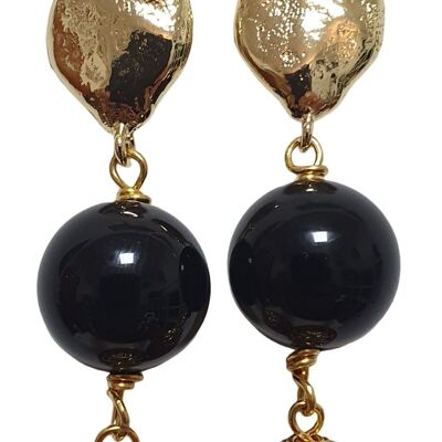 Red and black gold pierced earrings