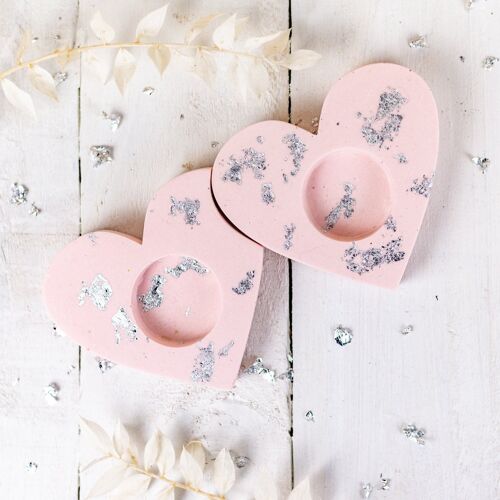 Set of heart-shaped tea light holders - pink