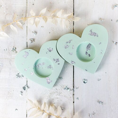 Set of heart-shaped tea light holders - green