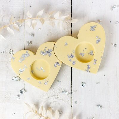 Set of heart-shaped tea light holders - yellow
