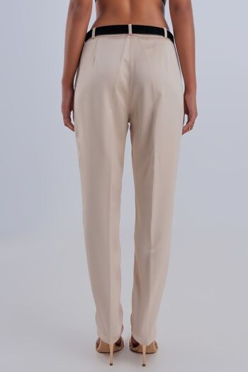 Pantalon large en satin beige 2