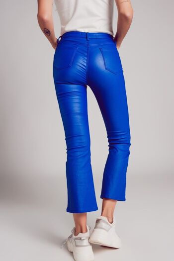 Pantalon évasé en similicuir stretch bleu 4