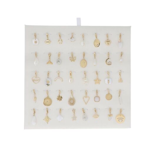 Kit de 40 charms en acier inoxydable - doré blanc - présentoir offert / KIT-CH01-0280-D-BLANC