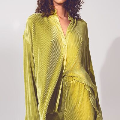 Relaxed Pleated Satin Shirt in Green