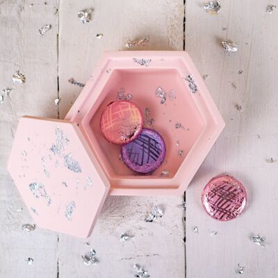 Caja de baratijas jesmonite hexagonal, rosa pastel con tapa