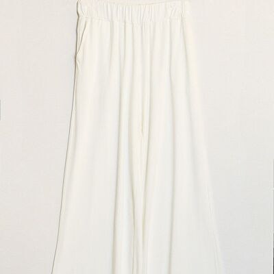 Pantalón ancho de verano de viscosa color crema.
