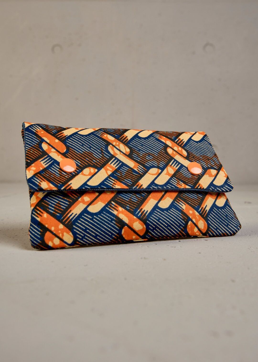 CHAINS multipurpose tobacco case