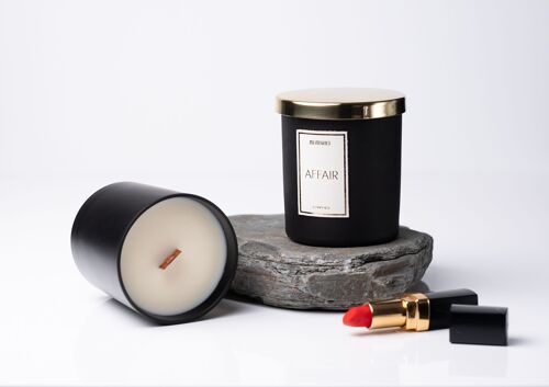AFFAIR SCENTED CANDLE (THE ARCHIVE COLLECTION)