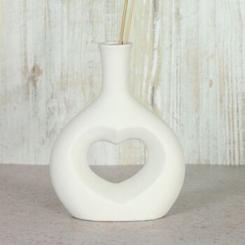 Vase en porcelaine avec coeur, 16 x 6,5 x 20,5 cm, blanc mat, 805158 2