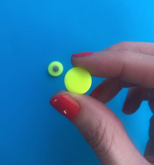 Neon yellow circle earrings