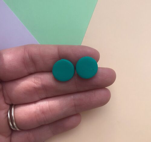 Jade green circle earrings