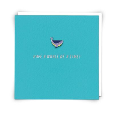 Carte de vœux à épingle à baleine avec badge à épingle en émail