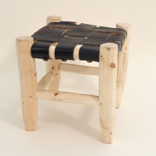 Petit tabouret en cuir pour enfant