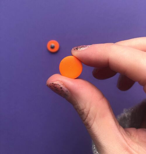 Orange circle stud earrings