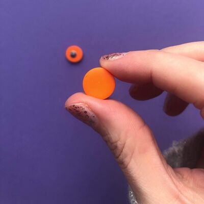 Pendientes de botón círculo naranja