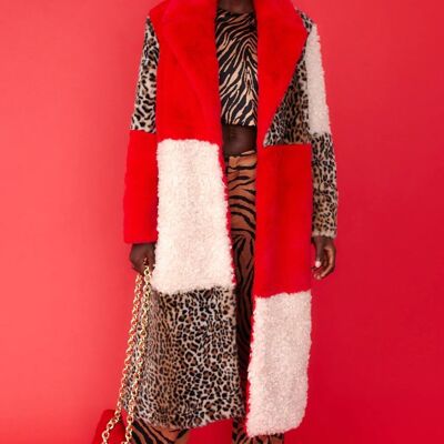 Maxi cappotto in pelliccia sintetica rossa e shearling sintetico