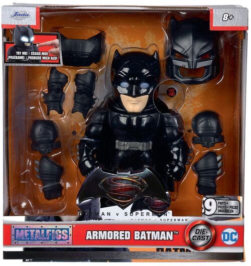 Figurine 15CM et Armure Batman