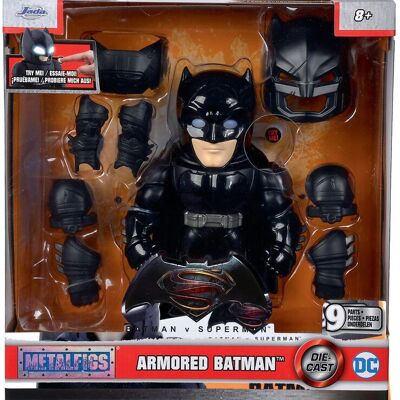 15CM Figure and Batman Armor