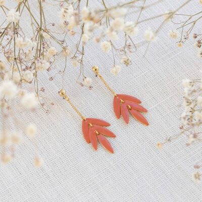 EXOTICA orange leaf push earrings