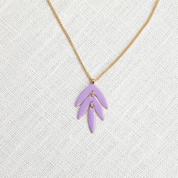EXOTICA  collier feuille lilas 1
