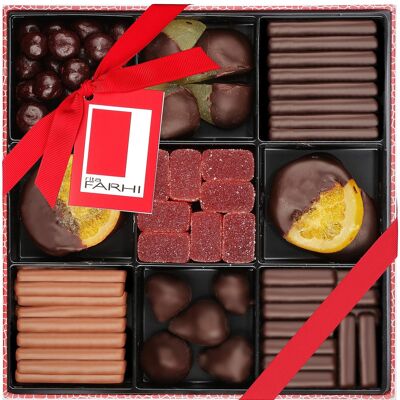 Selección de frutas de chocolate belga en una caja de regalo de nueve direcciones