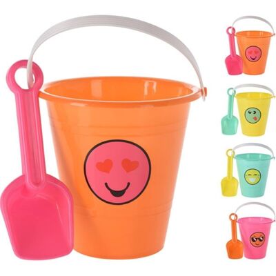 Bucket with Shovel Smiley