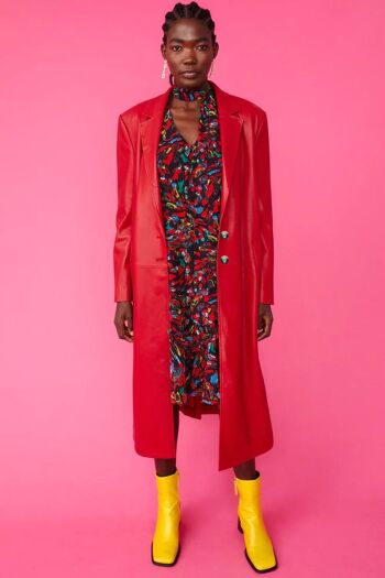 Trench-coat en cuir écologique rouge 6