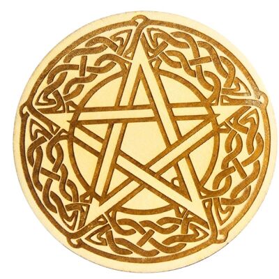 Wooden pentacle engraved from 5 to 30cm depending on the model