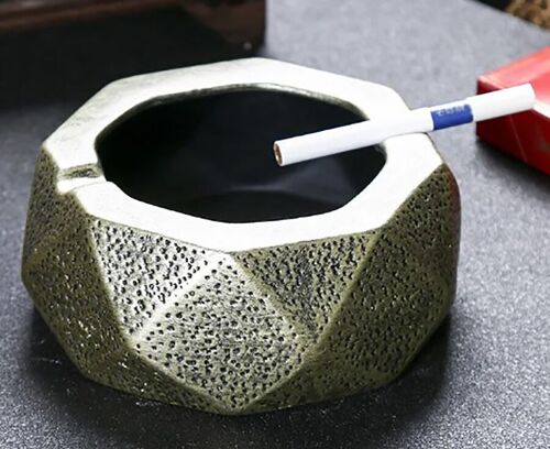 Ceramic ashtray 2 places in gold. Dimension: 11x4.8cm SD-052E