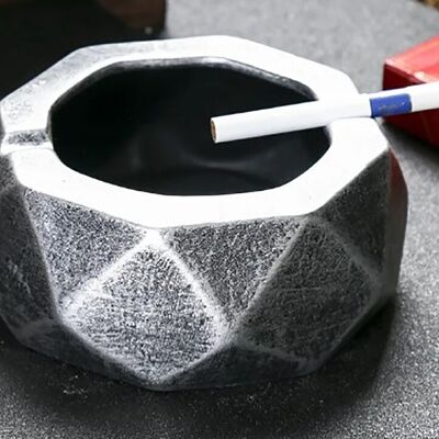Ceramic ashtray 2 places in silver. Dimension: 11x4.8cm SD-052B