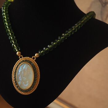 Collier en cristal vert épais - Camée sirène 7