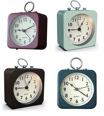 Compra Reloj despertador vintage en 4 colores. Dimensión: 9x4,5x9cm LM-163  al por mayor